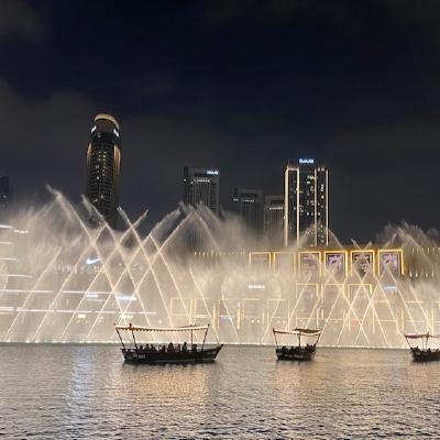Fountains and Dubai Mall